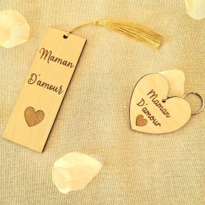 Porte clé , marque page "Maman d'amour"