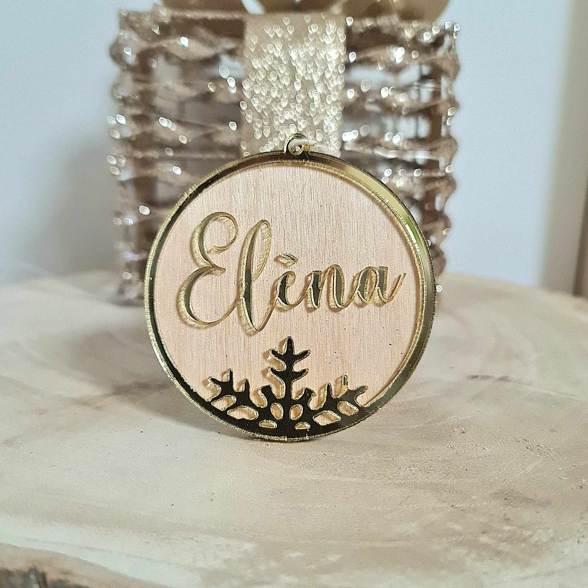 Boule de noël bois et plexi personnalisable
