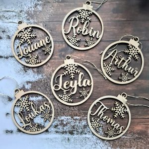Boule de Noël personnalisée motif flocon de neige